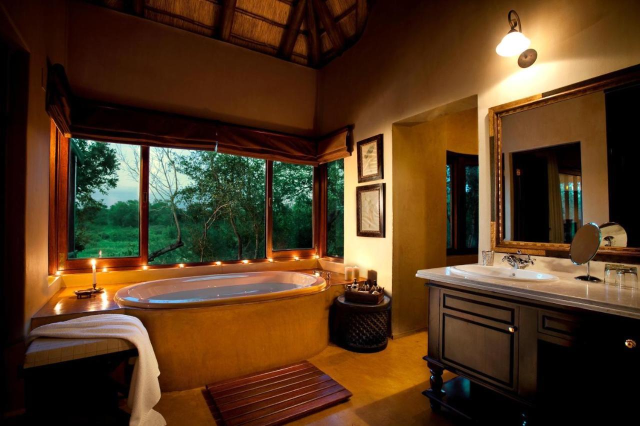 Lion Sands - Tinga Lodge Скукуза Екстериор снимка